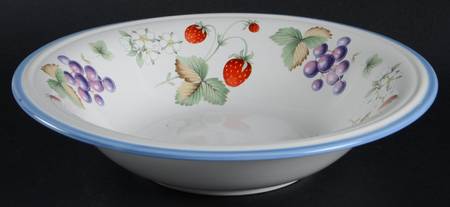 Tempting 9" Round Vegetable Bowl