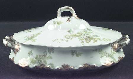 Schleiger 52o Oval Covered Vegetable