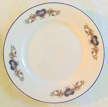 HLC735 Luncheon Plate