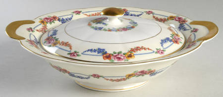 Picardy Round Covered Vegetable