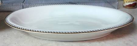 14735 11" Oval Serving Platter