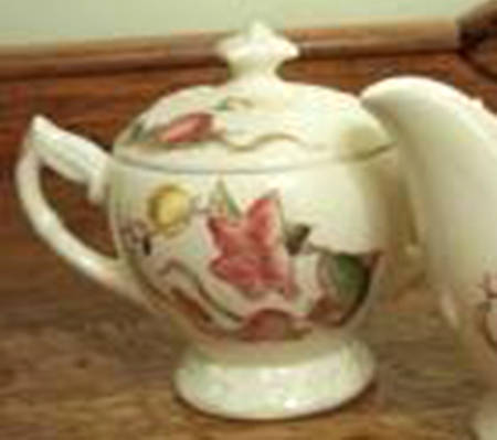 Rosedale Sugar Bowl & Lid