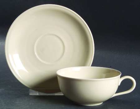Turvel Flat Cup & Saucer Set