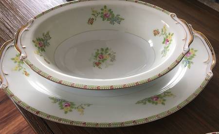 HIR18 Gravy Boat with Attached Underplate