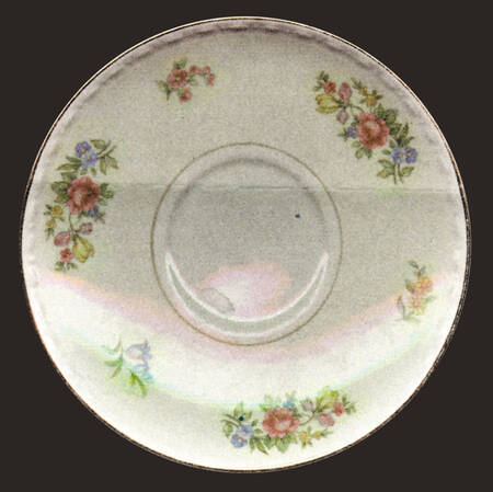 G3453 Saucer