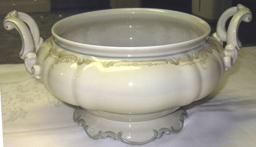 HUT591 Tureen No Lid