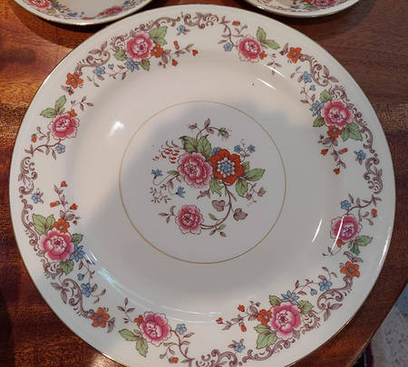 N1807 Dinner Plate