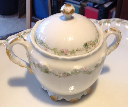 Schleiger 983a Sugar Bowl & Lid