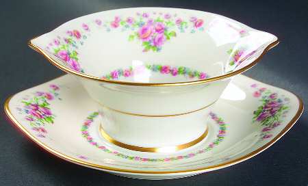 Opera Gravy Boat with Attached Underplate
