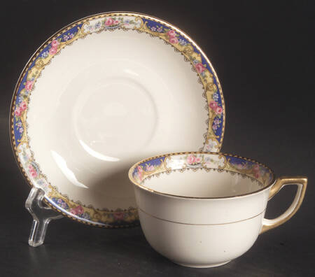 HLC779 Flat Cup & Saucer Set