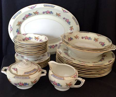 HCZ23 Sugar Bowl & Lid
