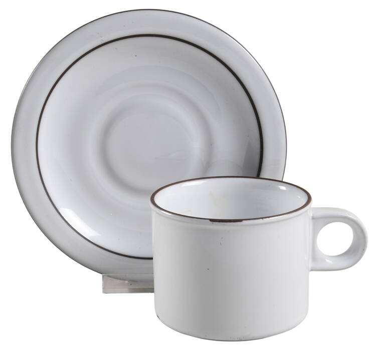 Contrast Flat Cup & Saucer Set