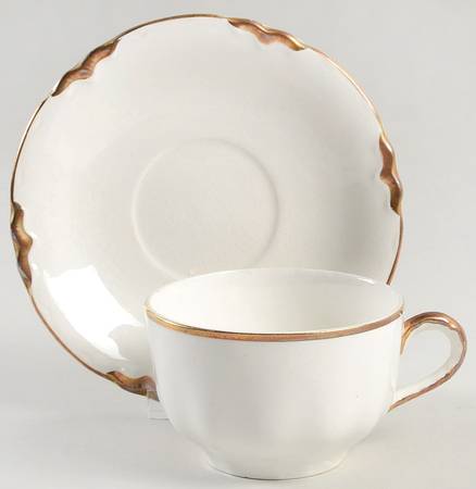R4906 Flat Cup & Saucer Set