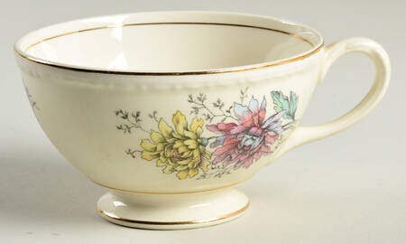 G3443 Footed Cup
