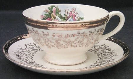 HLC804 Footed Cup & Saucer Set