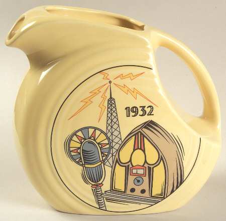 Fiesta Yellow (Intro 1987) 32 Oz Collector Club Pitcher