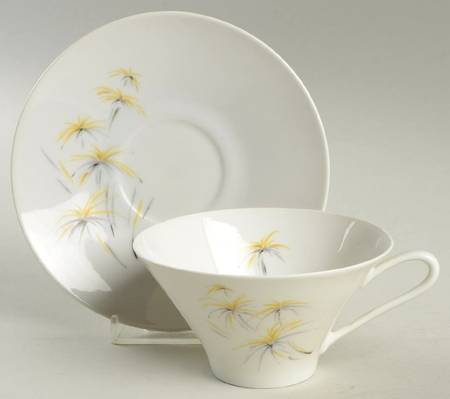 HUT614 Flat Cup & Saucer Set