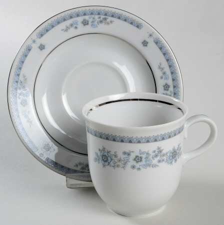 HEP8 Flat Cup & Saucer Set