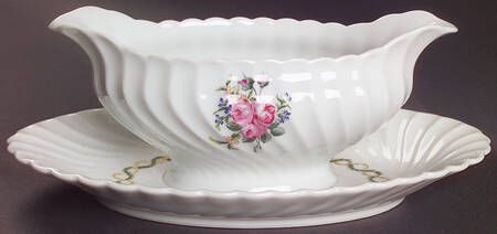 Louveciennes Gravy Boat with Attached Underplate