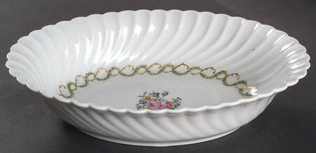 Louveciennes 10" Oval Vegetable Bowl