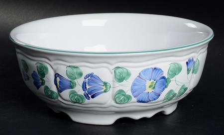 Petunia 8" Round Vegetable Bowl