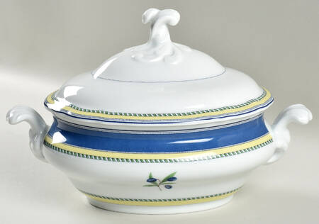 Medley Oval Covered Vegetable