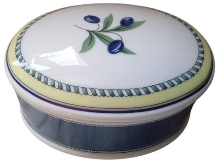 Medley Oval Box & Lid