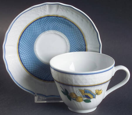 Elysee Flat Cup & Saucer Set