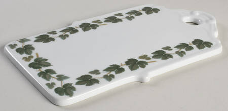 Weinlaub (Maria Teresa) Cheese and Cracker Board