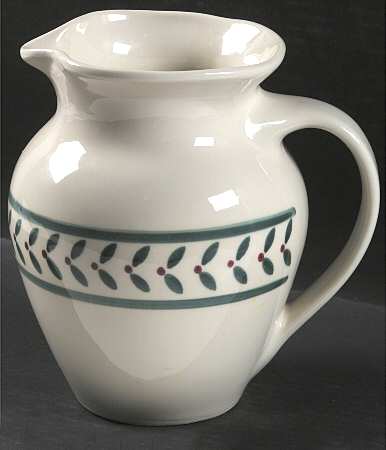 Berries 72 Oz Pitcher