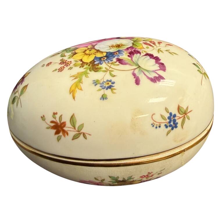 Howard Sprays (Smooth) Large Egg Box & Lid