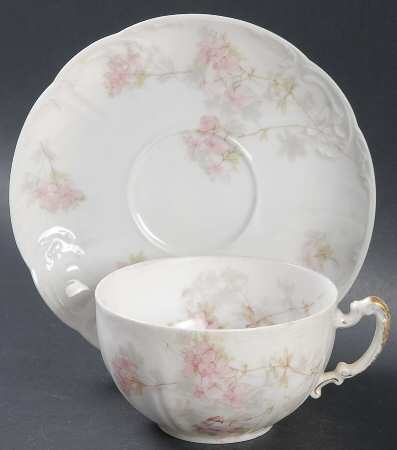 Schleiger 83 Flat Cup & Saucer Set