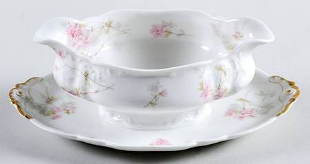Schleiger 83 Gravy Boat with Attached Underplate