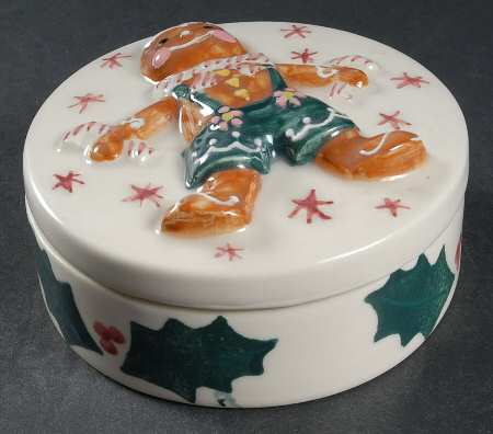 Christmas Traditions 4" Round Box & Lid