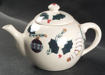 Christmas Traditions Teapot & Lid