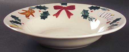 Christmas Traditions 12" Pasta Serving Bowl