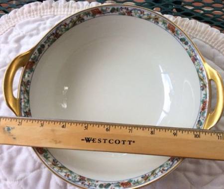 H3595 10" Round Vegetable Bowl