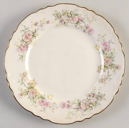 M217 Luncheon Plate