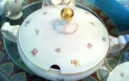 HC523 Round Covered Vegetable