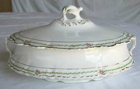 H106 Round Covered Vegetable