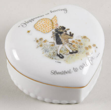 Girl with Cat Heart Shape Box & Lid