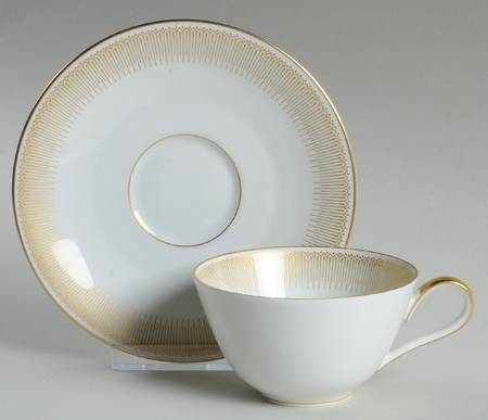 17358 Flat Cup & Saucer Set