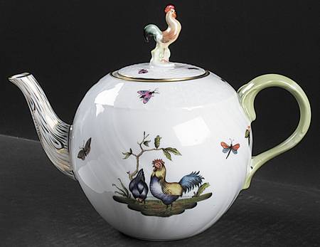 Chanticleer Teapot & Lid