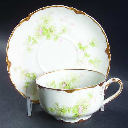 Schleiger 61L Flat Cup & Saucer Set