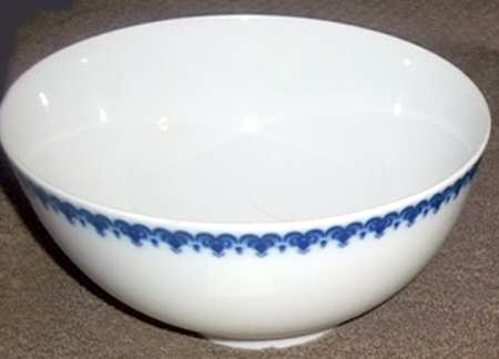 Juliane 8" Round Vegetable Bowl