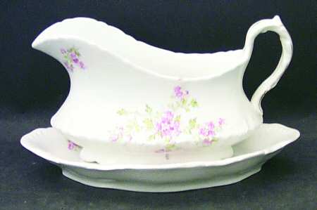 HLC916 Gravy Boat & Underplate
