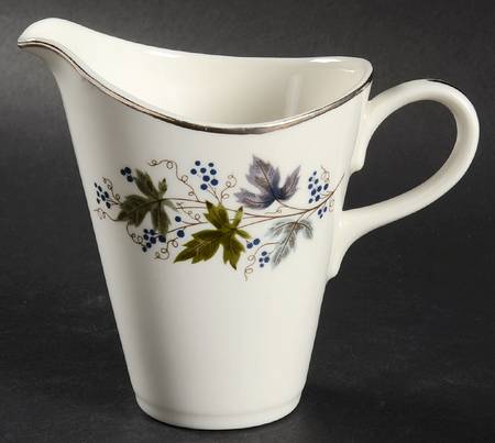 Moselle (Triumph Shape) Creamer