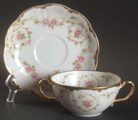 Schleiger 1140 Flat Bouillon Cup & Saucer