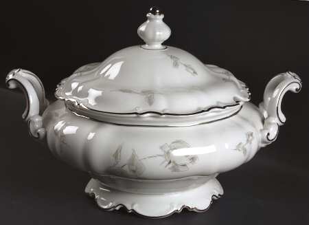 9328 Tureen &  Lid