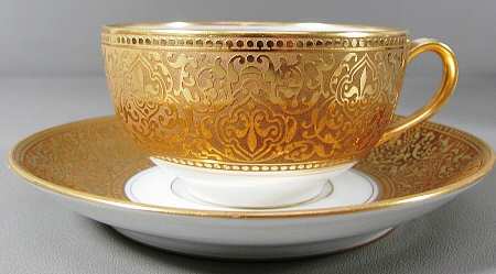 H766 Footed Cup & Saucer Set